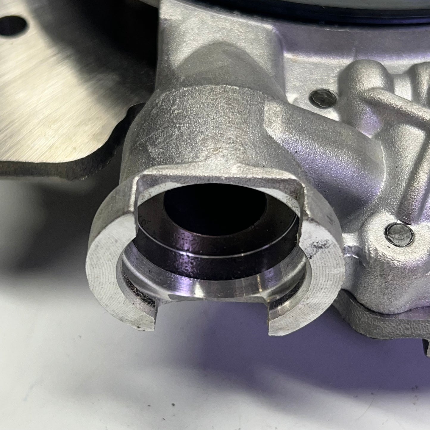 FORD GENUINE OEM Oil Pump Assembly 9L8Z 7A103J