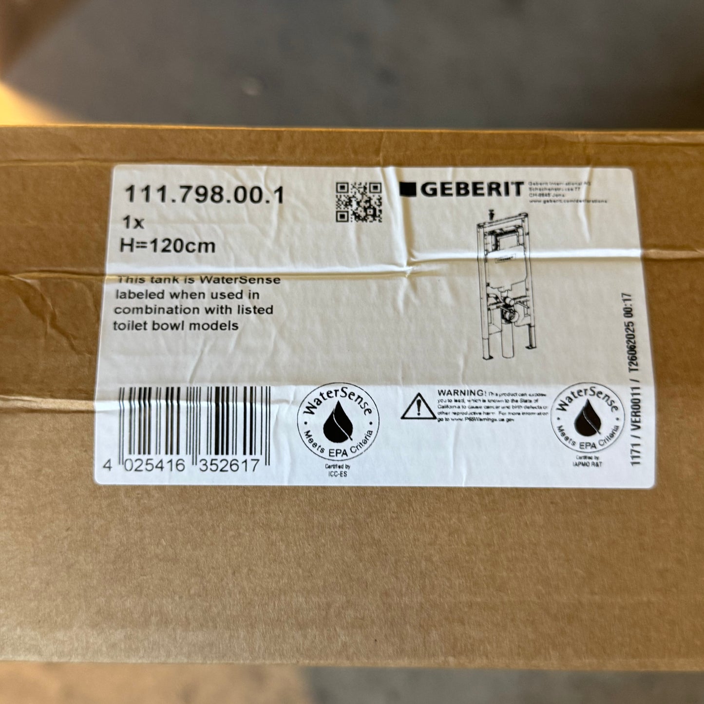 GEBERIT In-Wall Toilet Tank & Carrier System Watersense Sz 46"H x 20"W, Blue 111798001