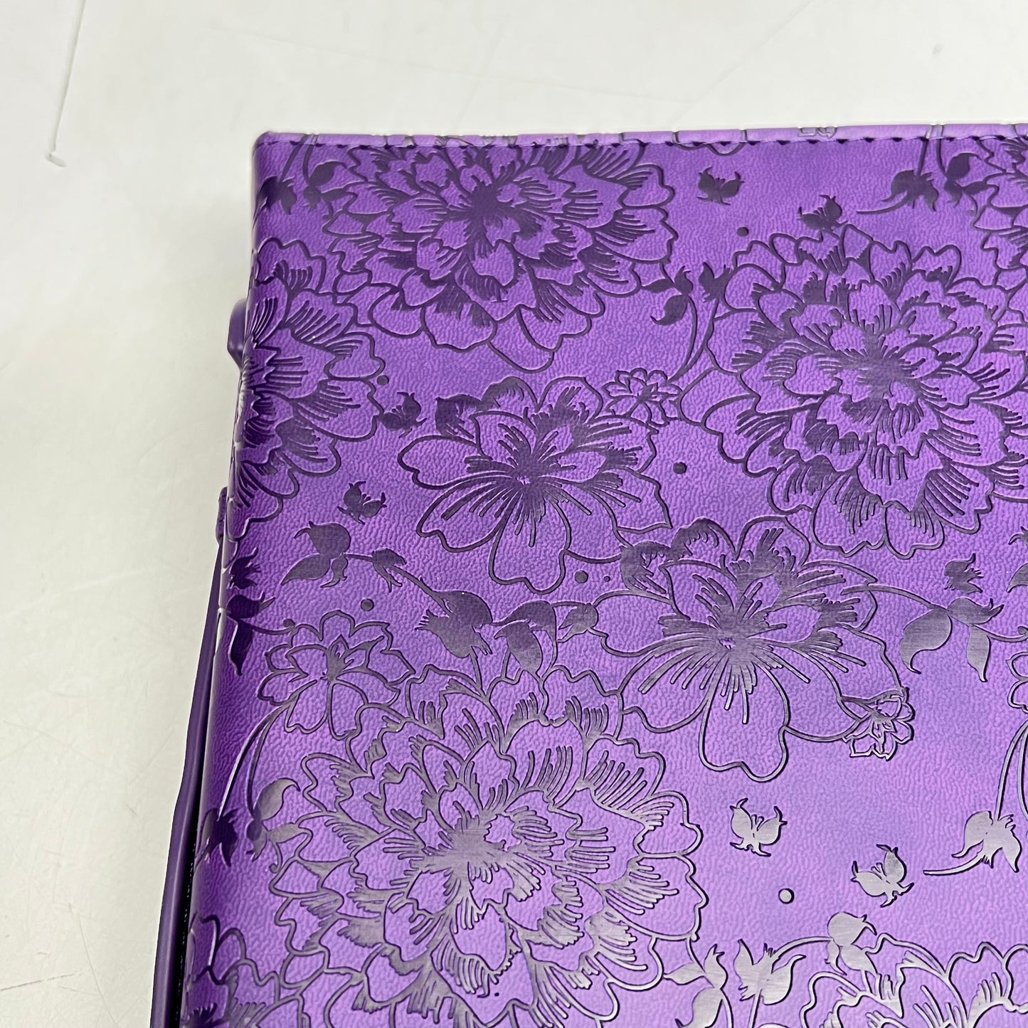 CHRISTIAN ART GIFTS Philippians 4:13 Faux Leather Bible Cover  7"x10" Purple