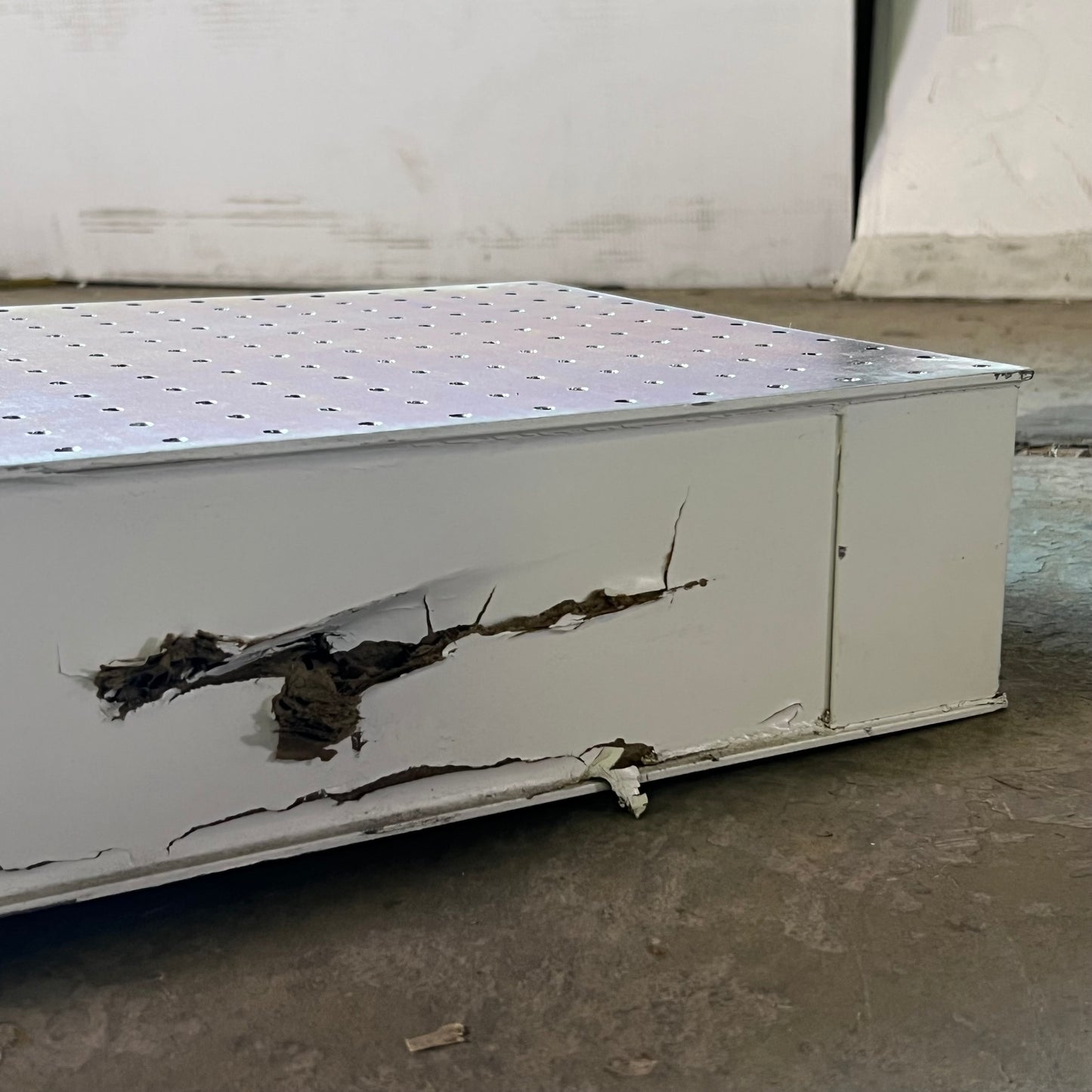 Steel Optical Breadboards 12"W x 60"L x 4"H Grey 2441549 (AS-IS, A Little Damage)