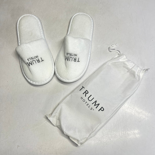 TRUMP STORE Embroidered Spa Slippers Men's Sz 12 Women's Sz 14  White/Silver