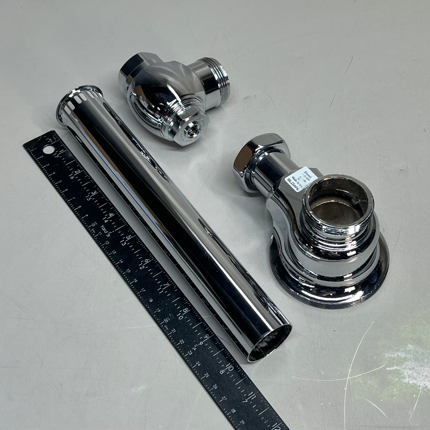 SLOAN OPTIMA PLUS Battery Powered Sensor Activated Flushometer Chrome 8111-1.28