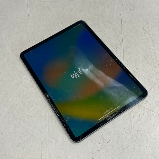 ZA@ APPLE  (LOT OF 2) Ipad Pro 1st Generation (Working & Unlocked) W/ Samsung Galaxy Tab S6 (shattered for Parts)   11" Space Grey A2013 (As-Is)