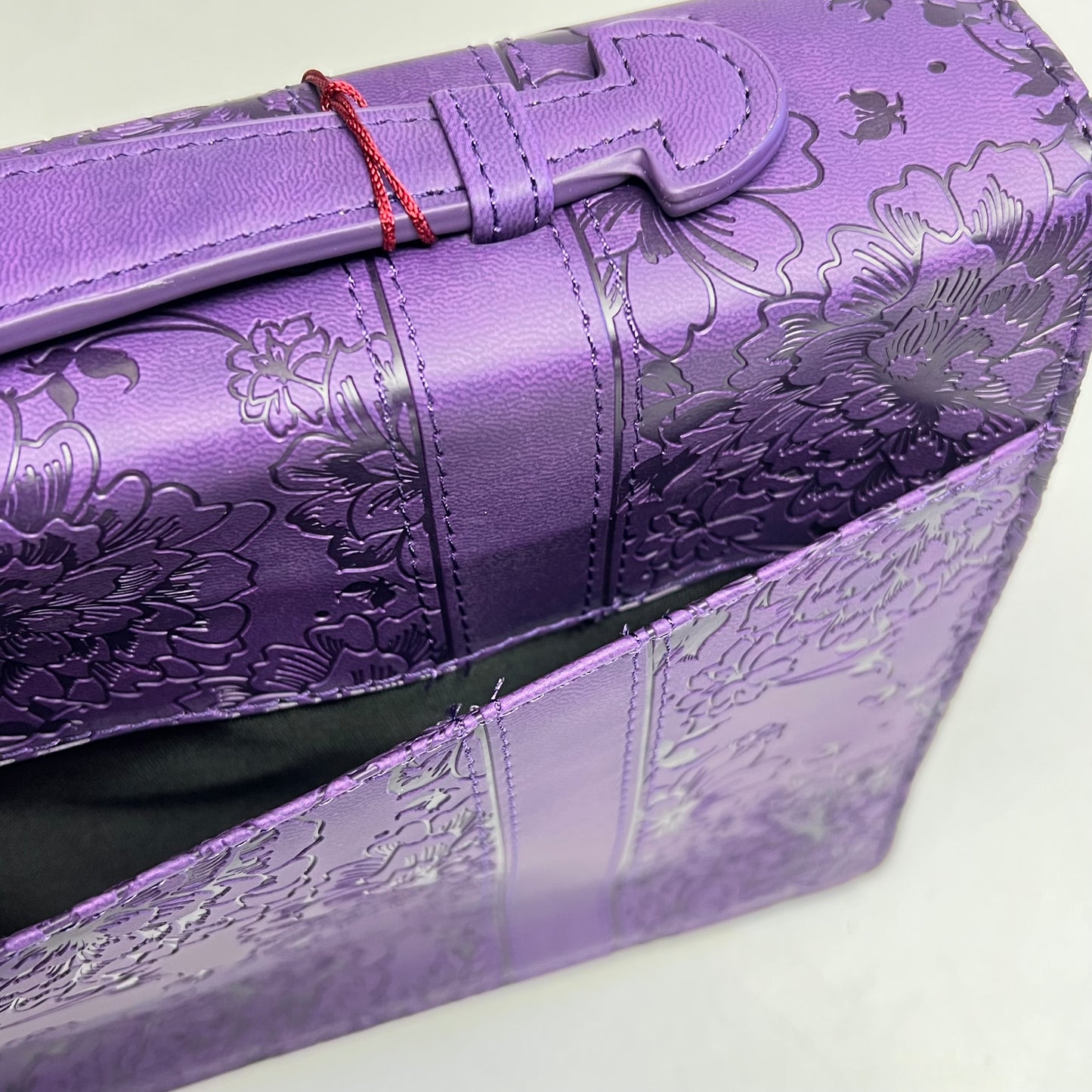 CHRISTIAN ART GIFTS Philippians 4:13 Faux Leather Bible Cover  7"x10" Purple