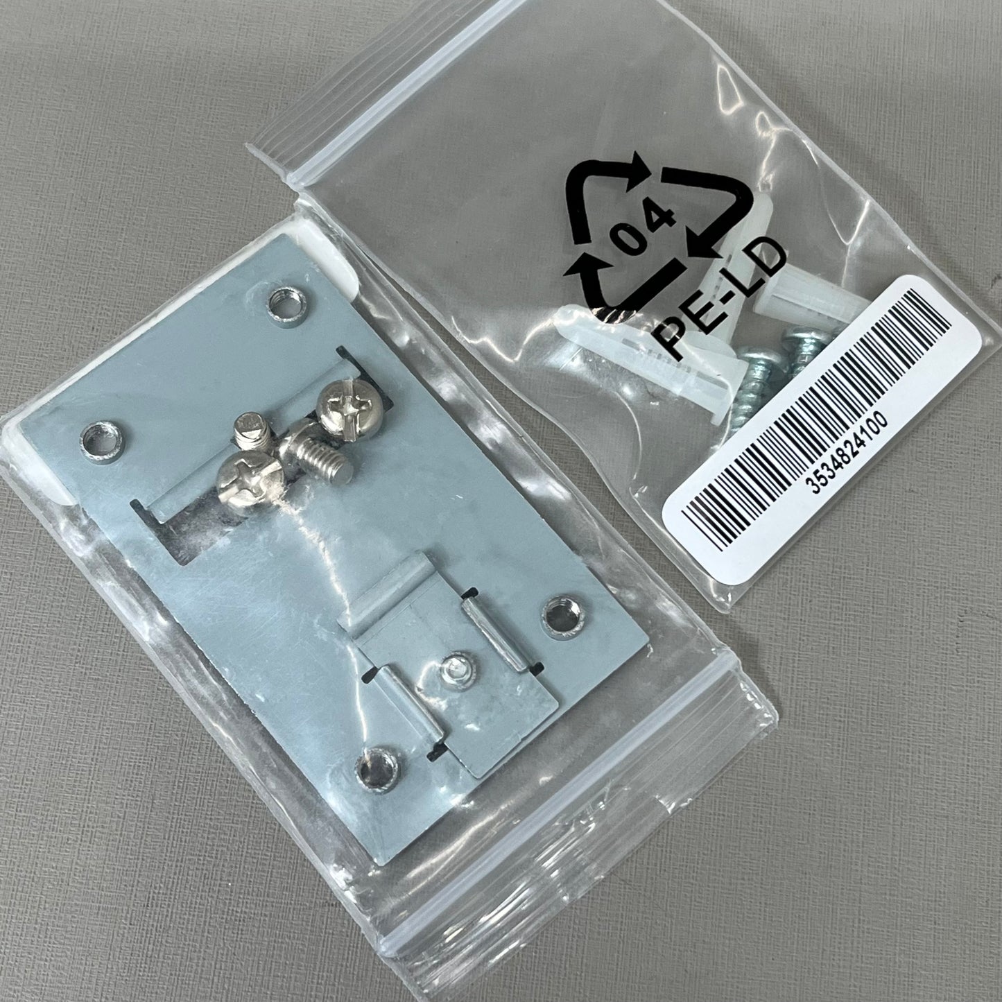 NETGEAR Dual Band PoE Multi-Gig Insight Managed WiFi 6Access Point WAX615-100CNS