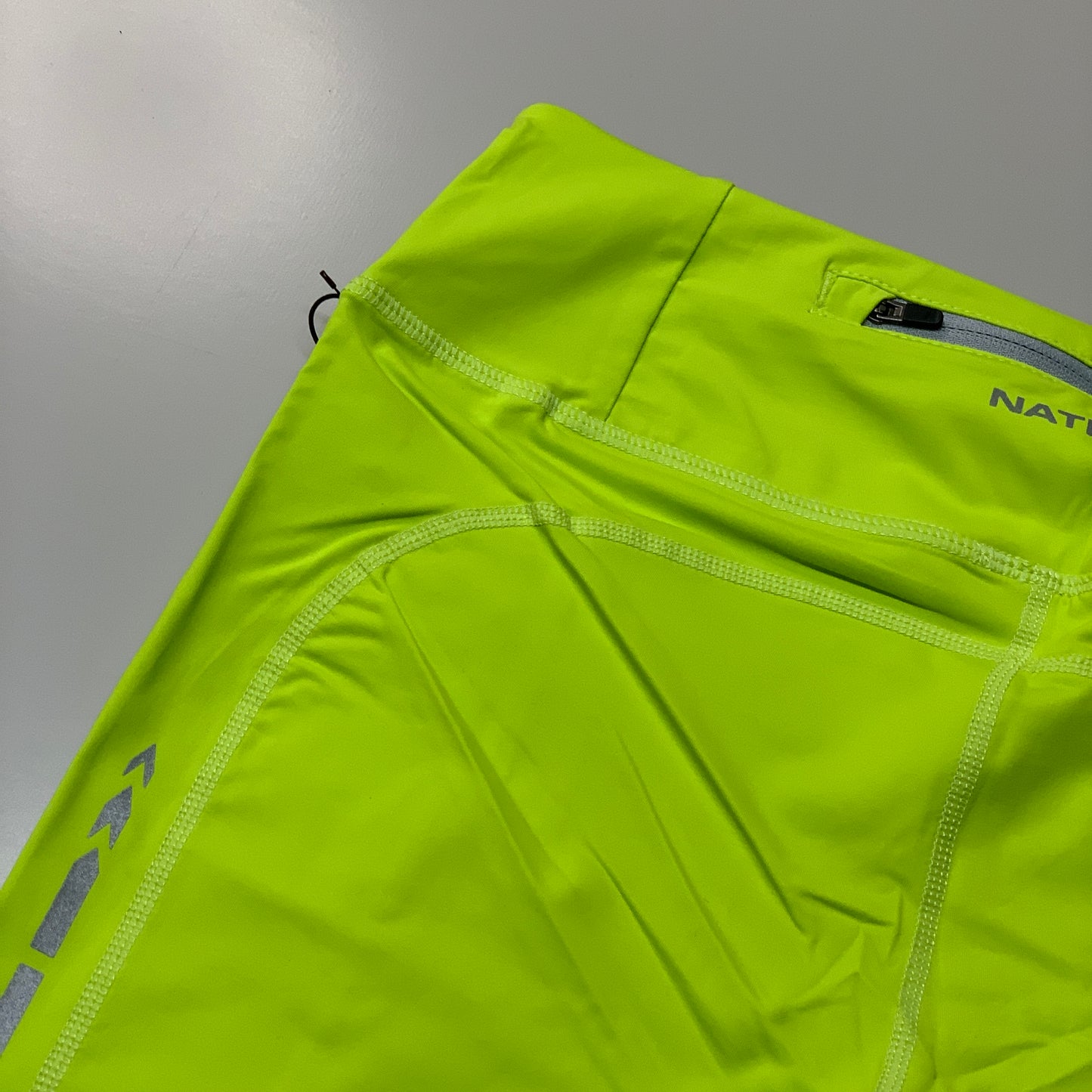 NATHAN Interval 6" Inseam Bike Short Women's Bright Lime Size M NS51520-50119-M