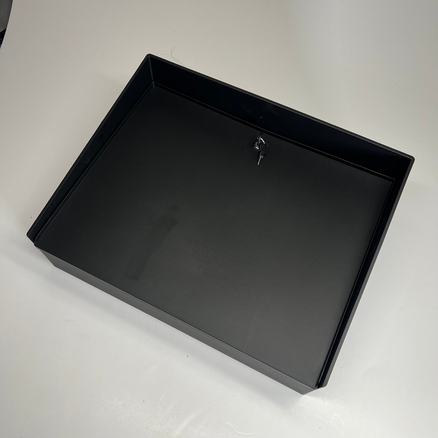 PEDESTAL PRO Landscape Polycarbonate Housing 20"x16" Black LANDO-PC-20X16-E-BLK