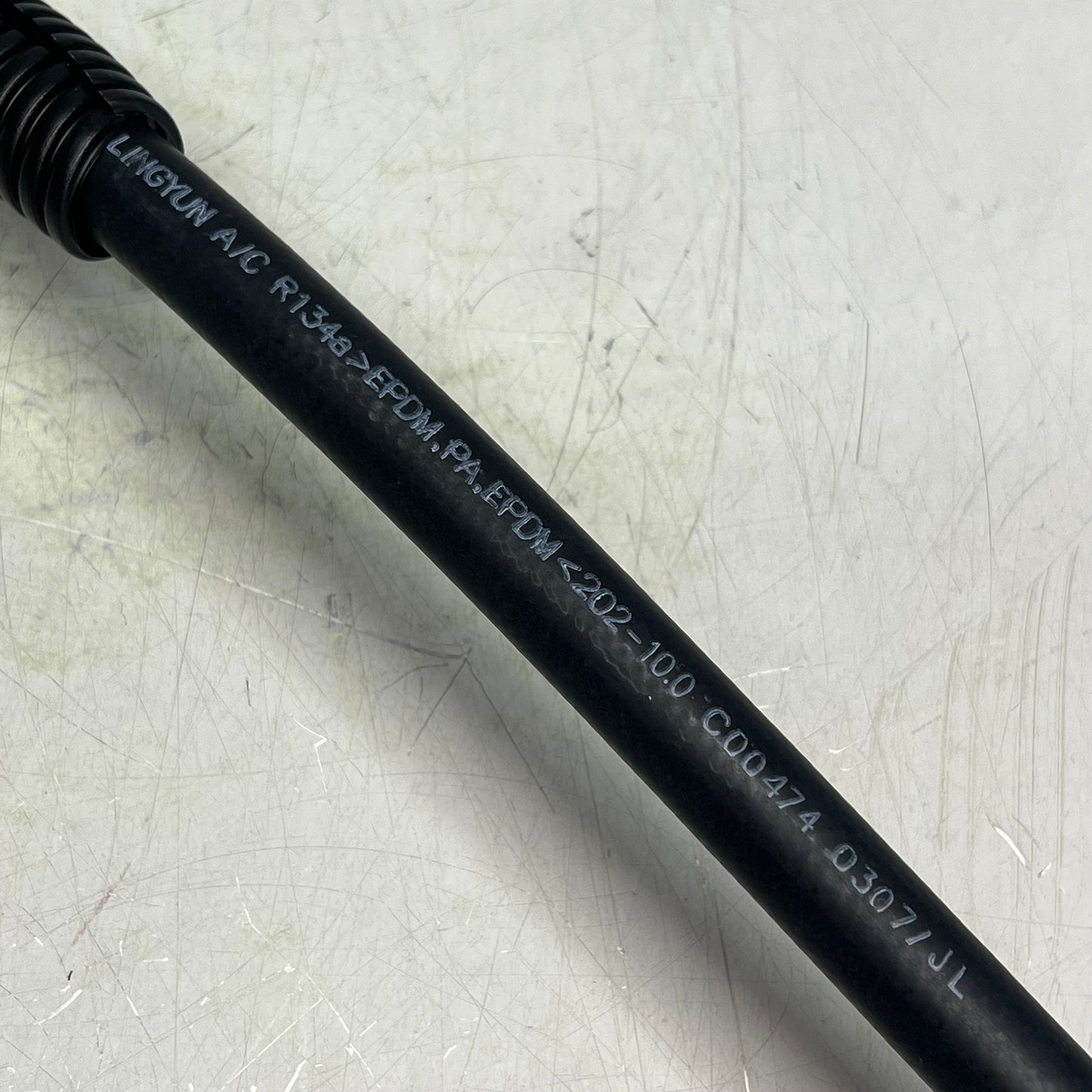 FOUR SEASONS A/C Hose Assembly For Ford Excursion 2WD & Excursion 4WD 55908