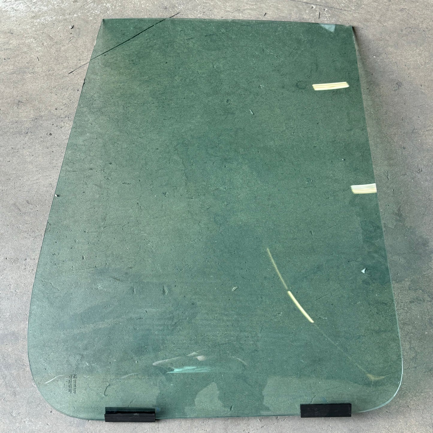 CUSTOM GLASS Laminated Safety Glass Model: AS-1 M65L1 DOT-1028