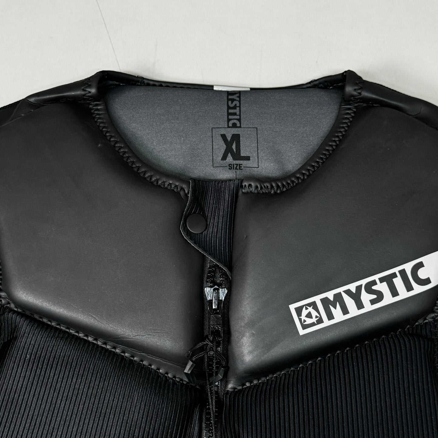 MYSTIC Block Impact Vest YKK Front-Zip & Clash Foam Sz XL Black 35005.200107