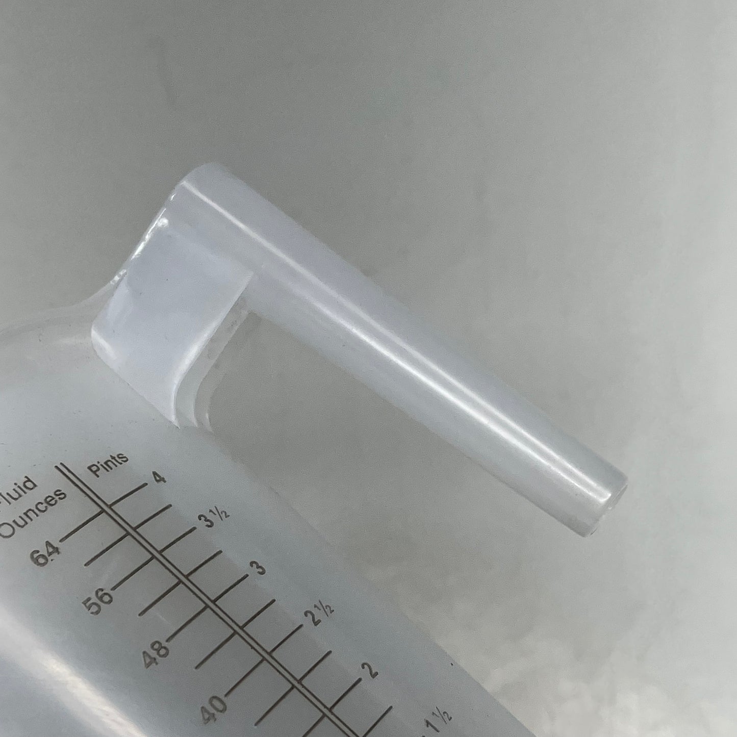 ZA@ AG AD MEASURES (2 PACK) Plastic Mac Pitcher W/ Handle & Spout 2 Quart Clear