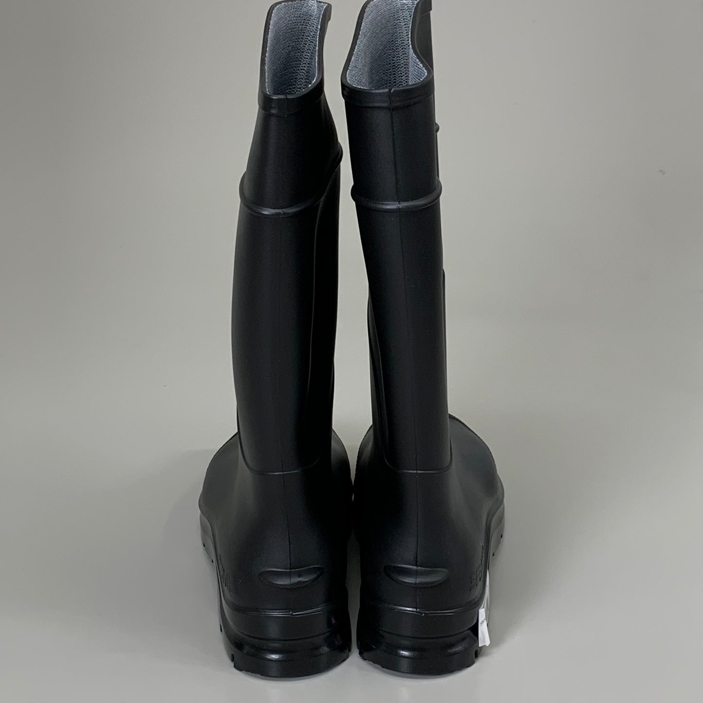 SERVUS Pull on Knee Shaft Plain Toe PVC Work Boots 16" Height Sz 12 Black 18822