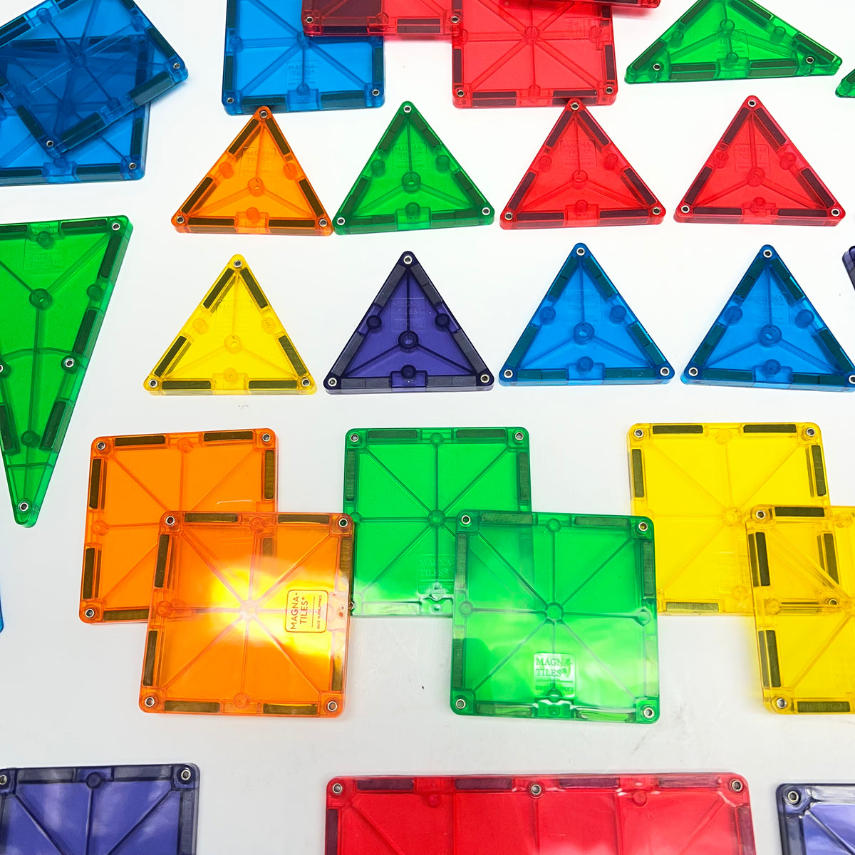 MAGNA-TILES Magnetic Building Tiles for Ages 3-99 32 Piece Set Multicolor 02132