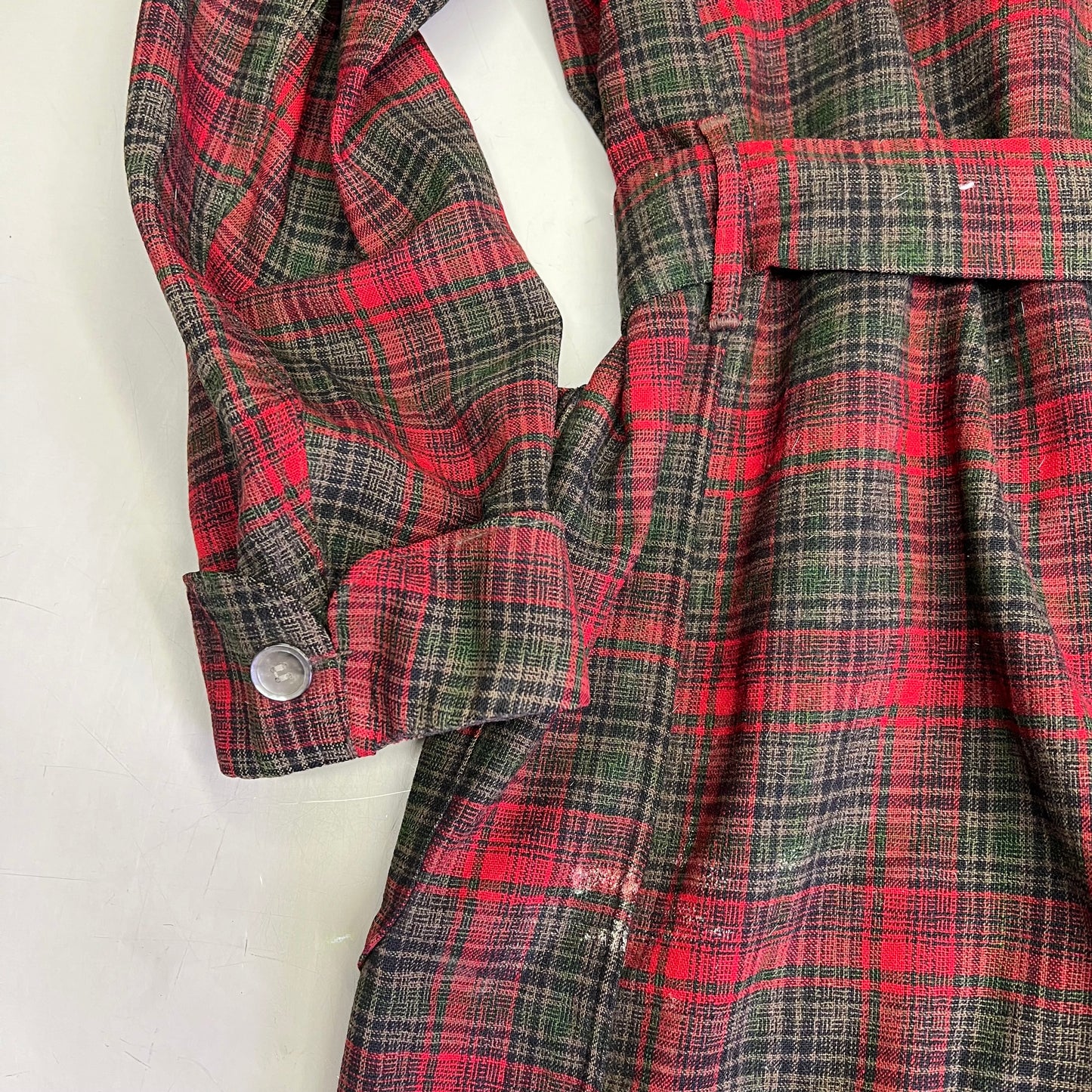 PENDLETON WOOLEN MILLS 100% Virgin Wool Rob  Men's Sz M Plaid Red/Green (Used)