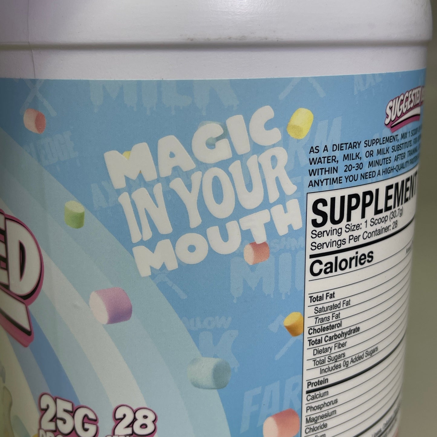 ZA@ AXE & SLEDGE Farm Fed 25G 100%Whey Protein Marshmallow Milk 28 Servings BB 04/26 C