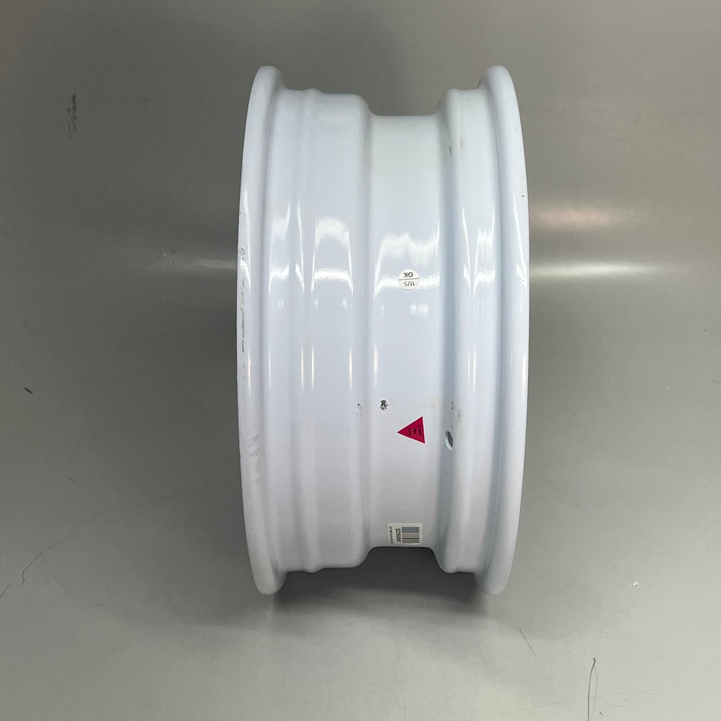 CARLISLE  8-Spoke Trailer Wheel 15 X 6 White W/ Red & Blue Stripe 1522660564B