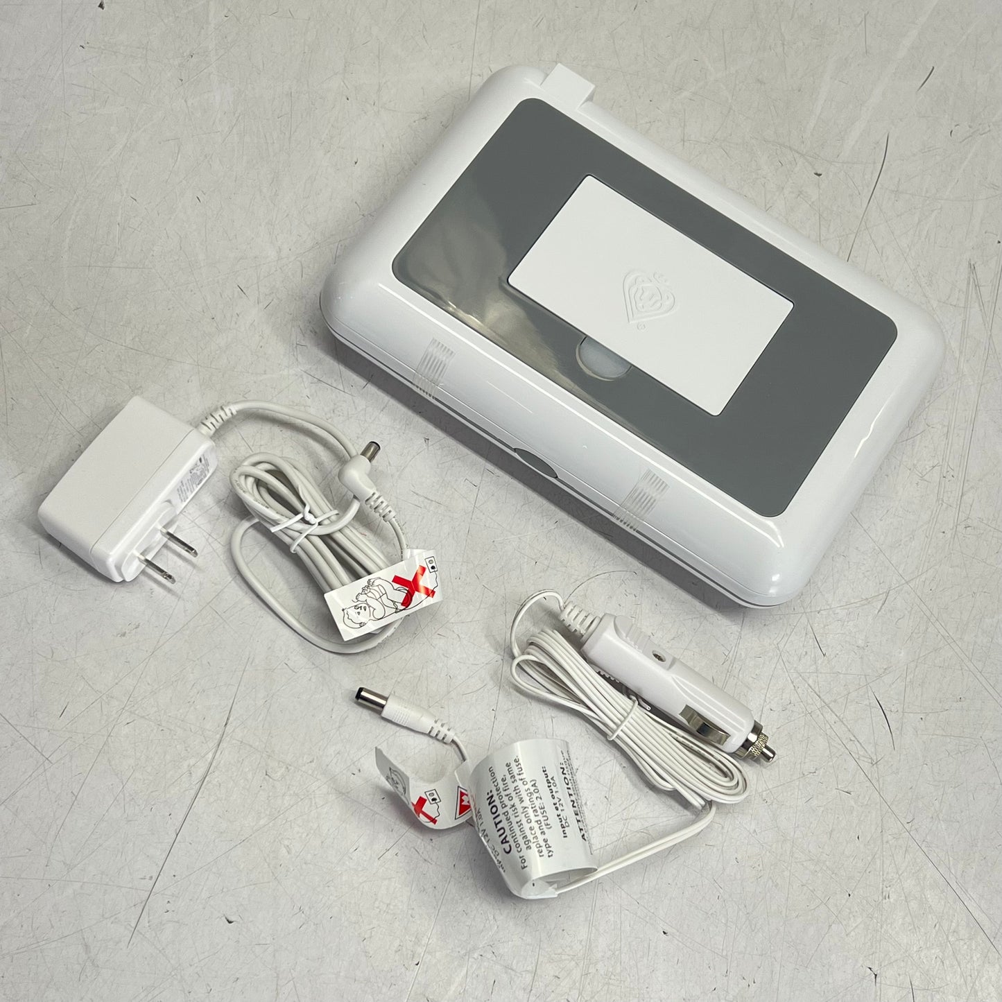 PRINCE LIONHEART Slim Compact Wipe Warmer For Diaper Bag Holds 30 Wipes 9203