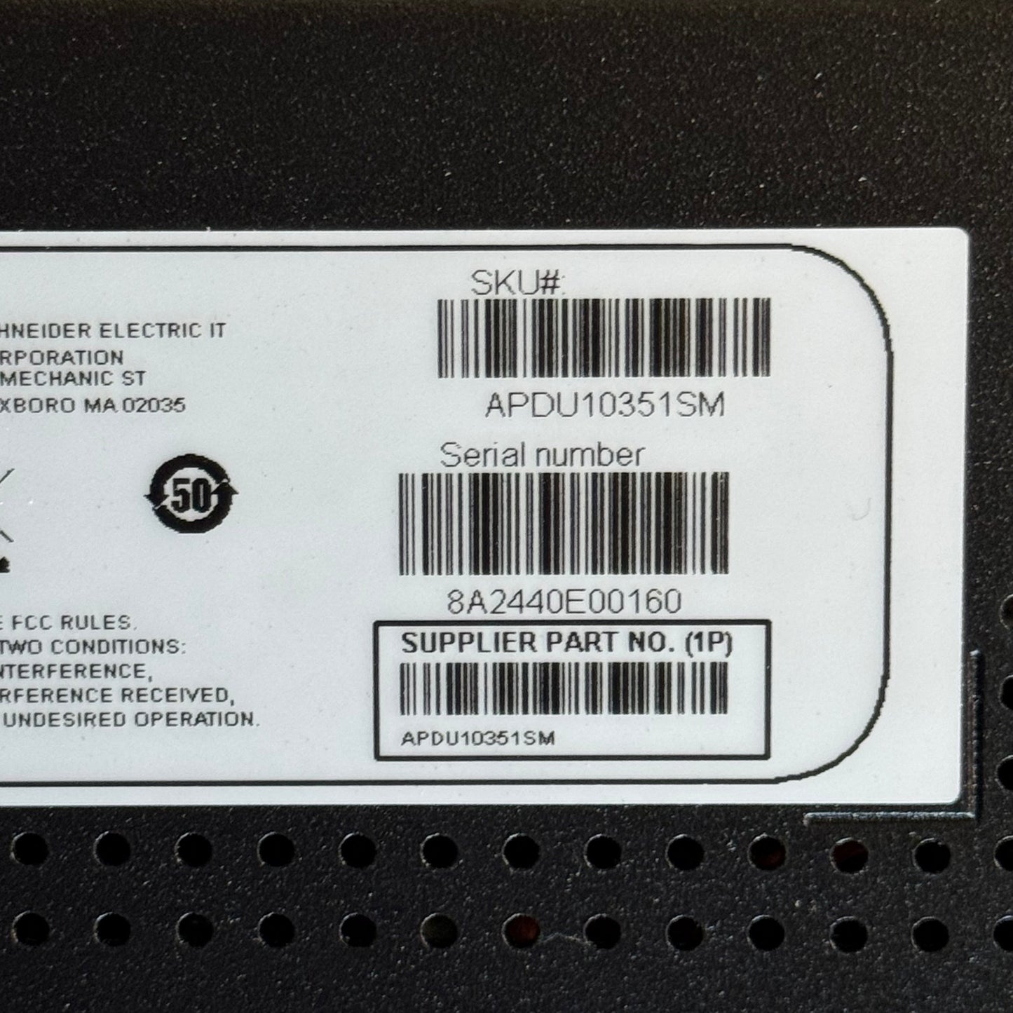 APC Power Distribution Units Input 200-240Vac Delta 24A/ SE24024SMBO-0062-C