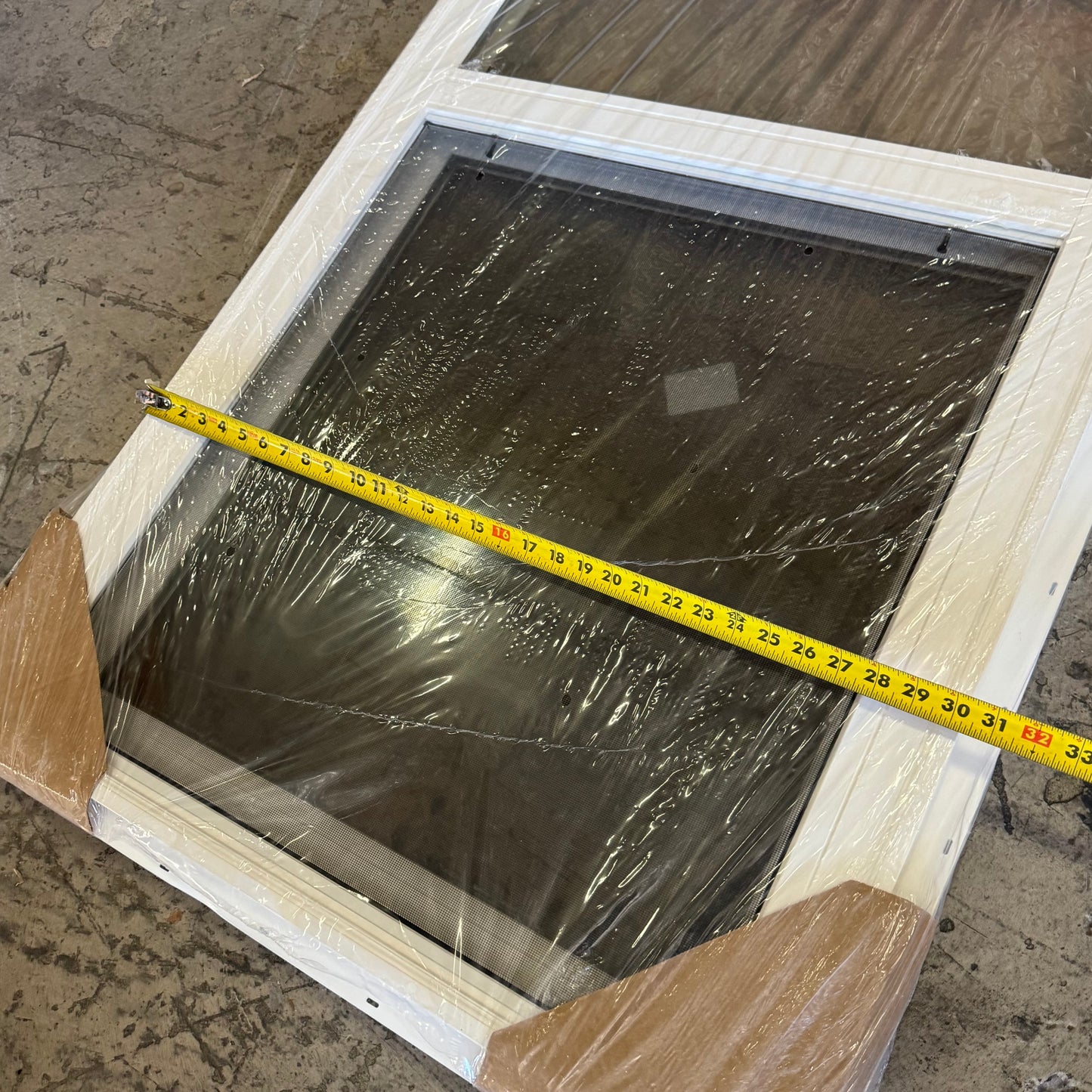 JELD WEN White Vinyl Double Hung Egress Window - Non Grids With Screen Sz 30"H x 60"L V70009