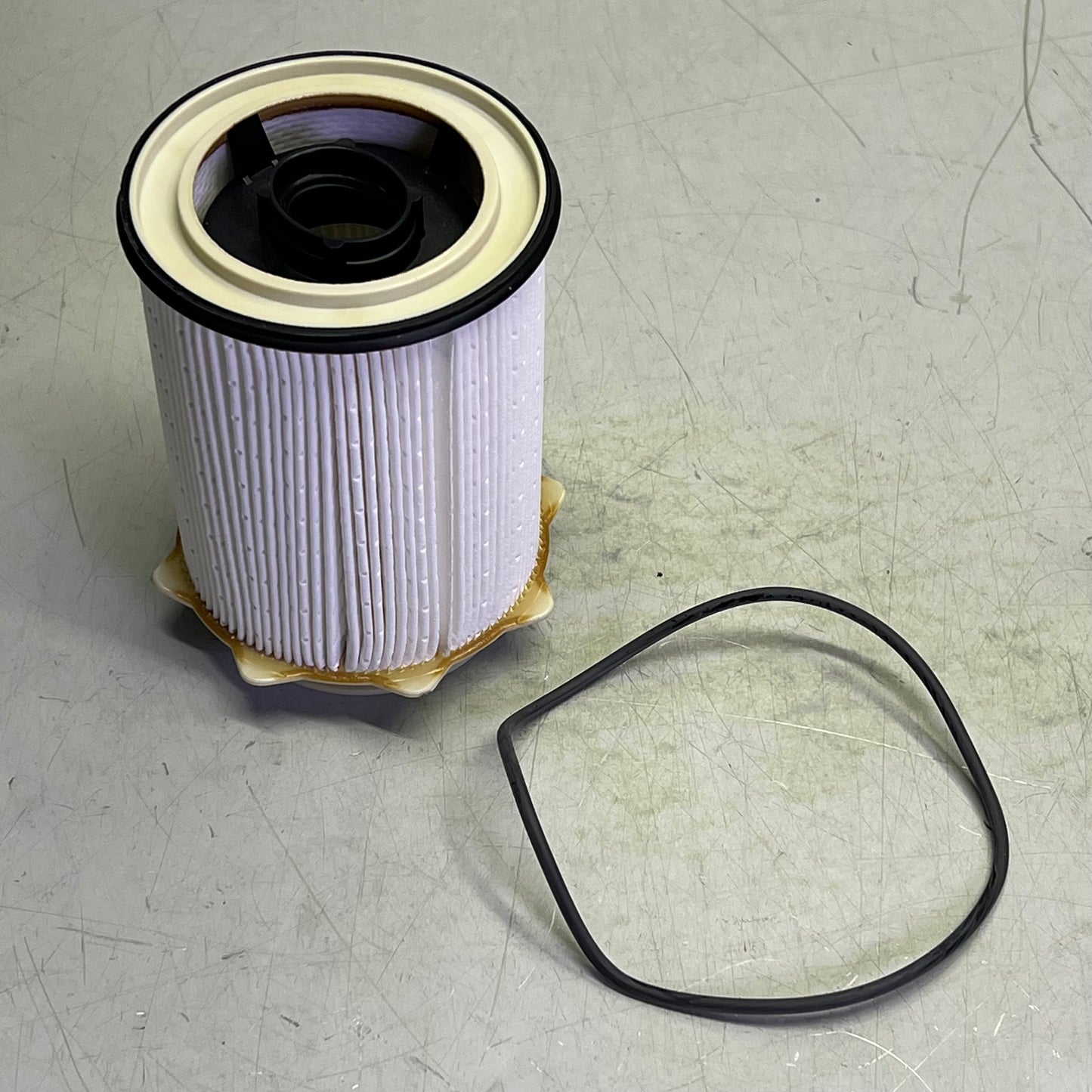 CUMMINS Genuine OEM Fuel Filter For 2013-2024 Ram 6.7 M0-291 68157291AA