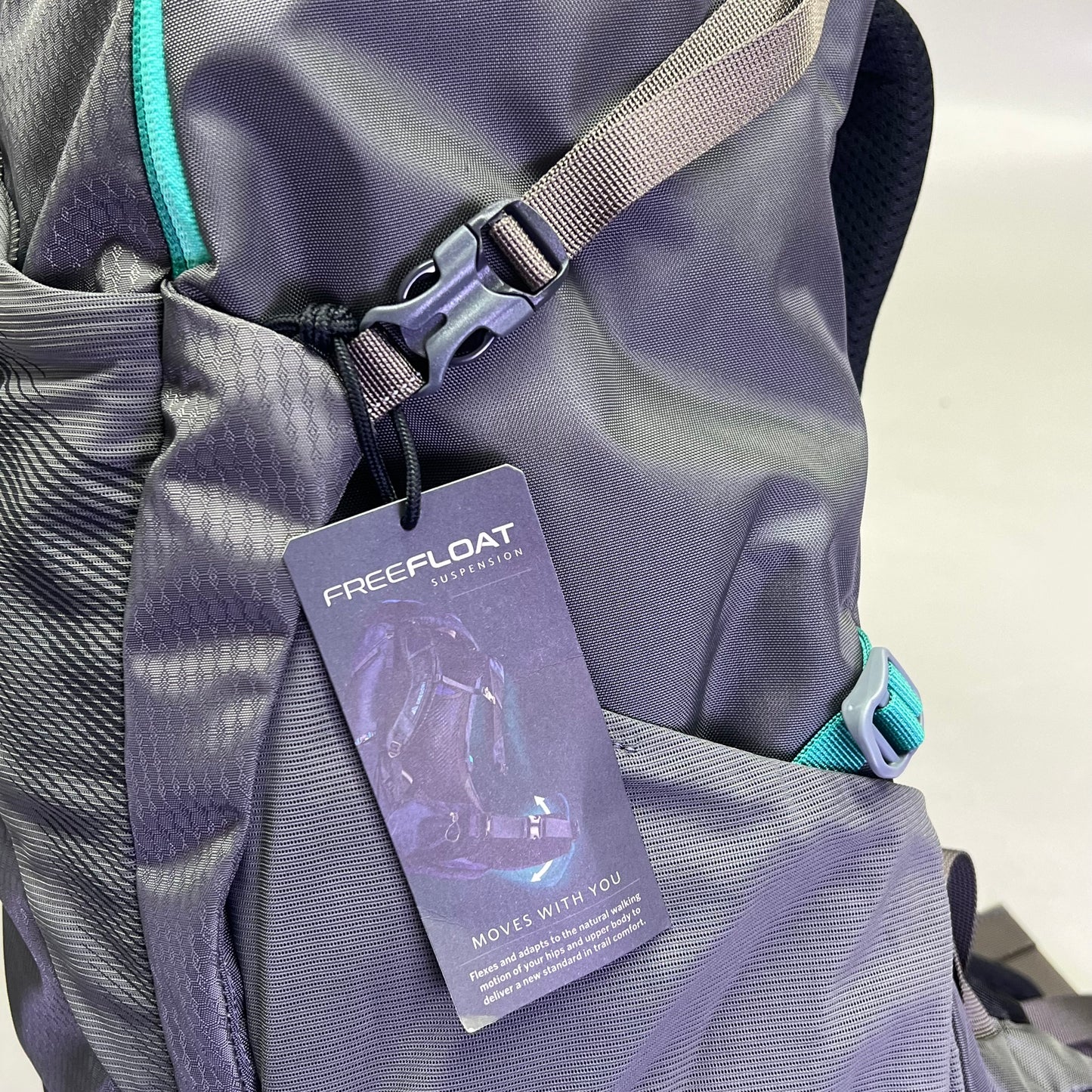 GREGORY Jade 28L Backpack W/ Free Float System & 3D Hip Belt SM/MD Mist Grey