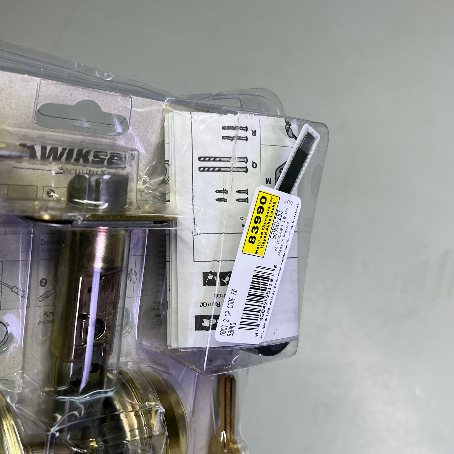 KWIKSET Tylo Polished Deadbolt & Passage Knob 1-3/4" Polished Brass 96900-253