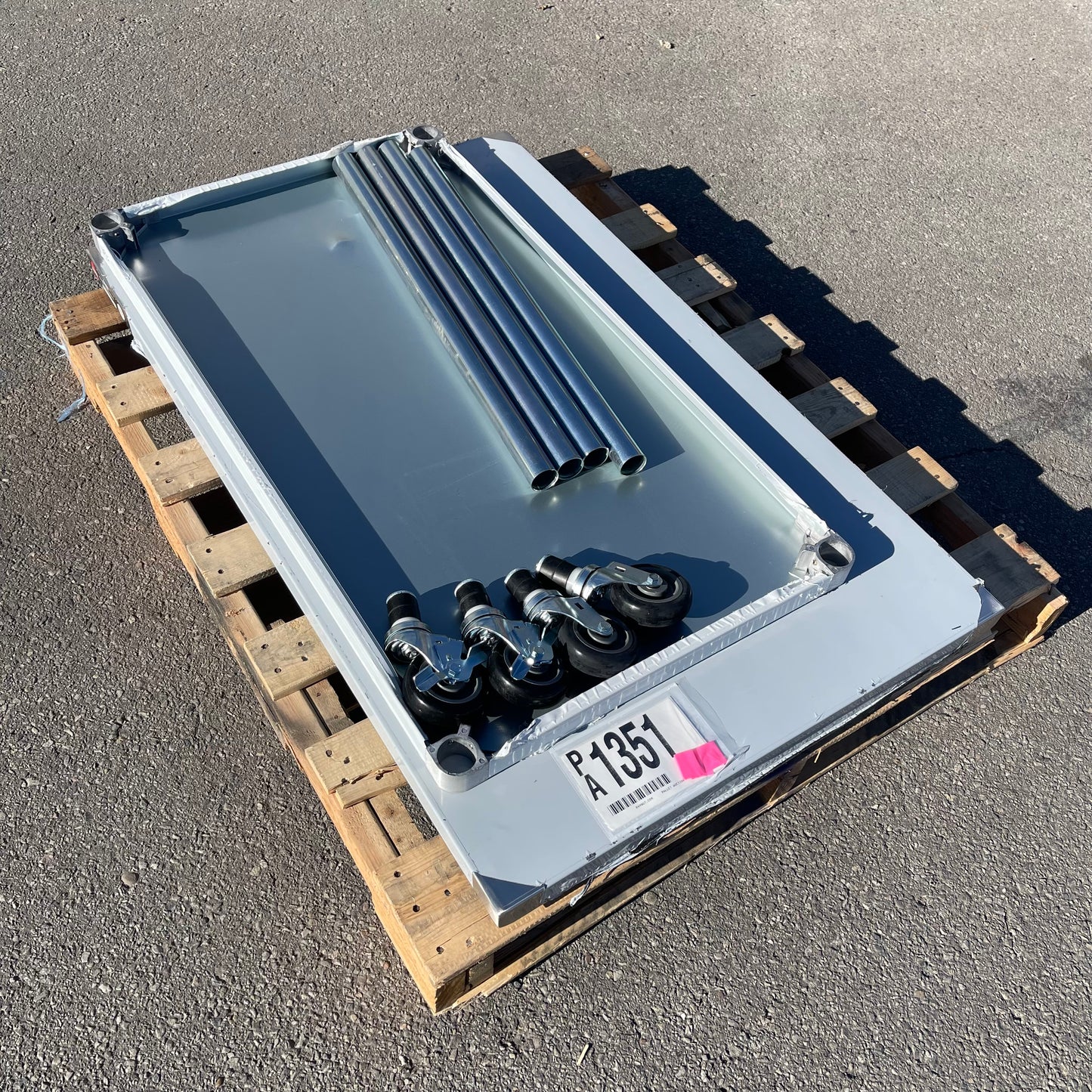 ZA@ Pallet of AERO Work Table & Casters w/o Splash Stainless Steel 3TG-3048-MCM ~40 lbs (AS-IS)