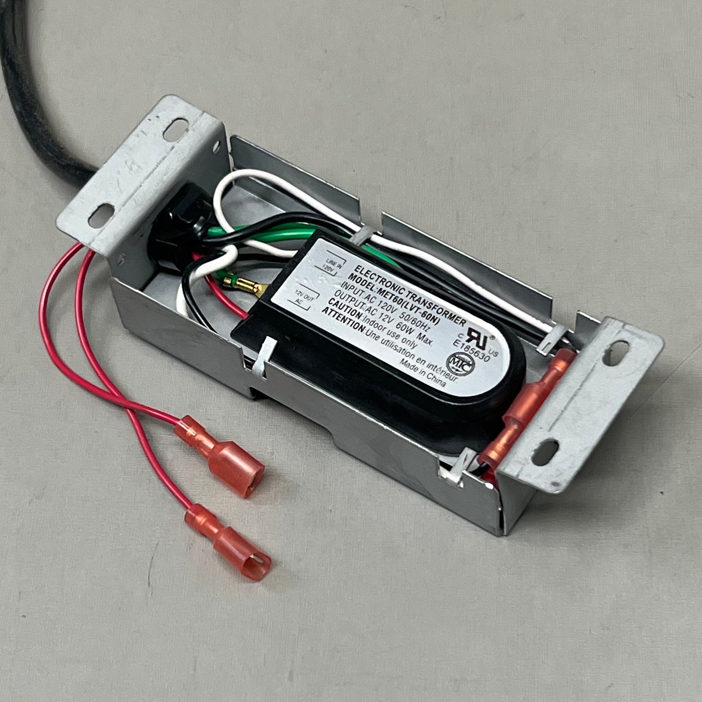 KINGSMAN Four-Lamp Universal Accent Light Kit For ZCVRB60 Glass Media ULK64