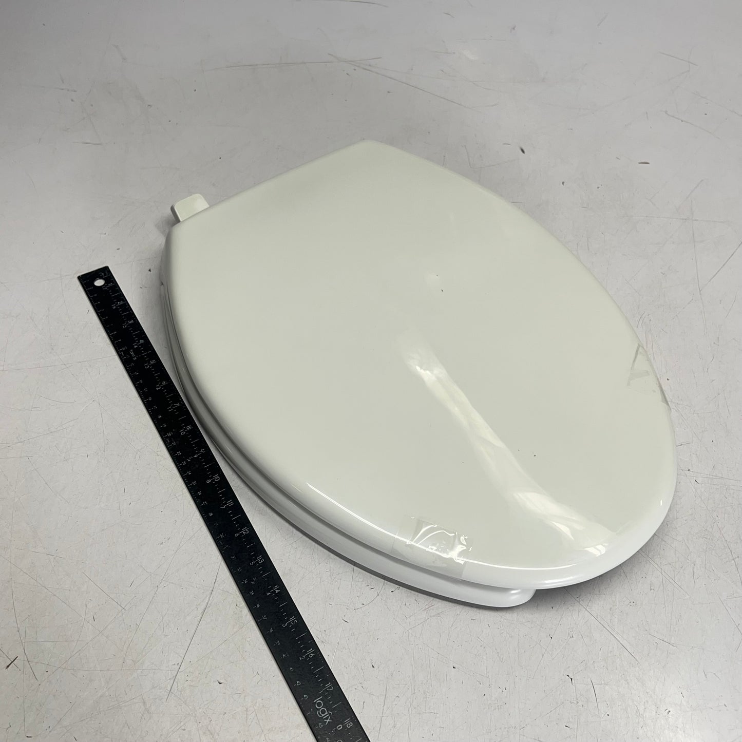 BEMIS Heavy Duty Toilet Seat Elongated  5.5" Bolt Spread 18.5" L White 2P891