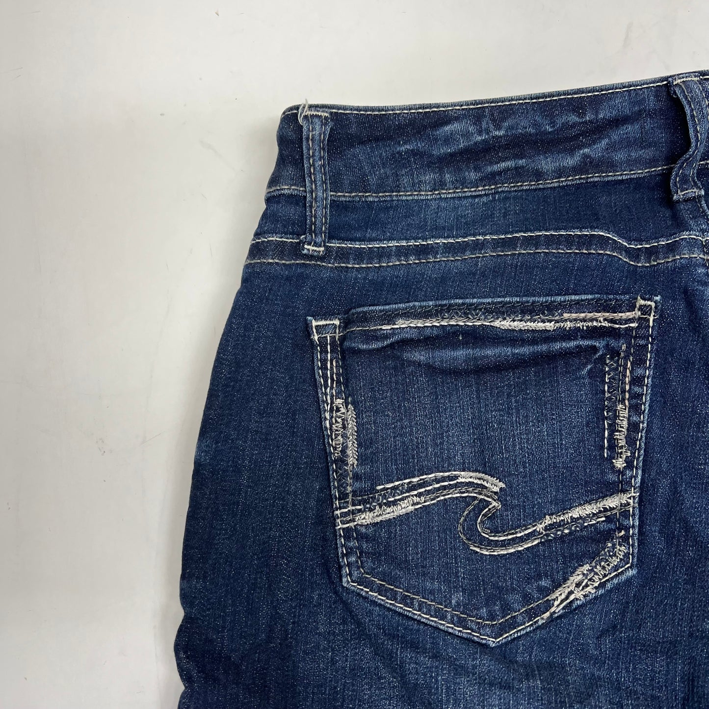 SILVER JEANS CO. Suki Bermuda Shorts Women's Sz 30/9 Dark Indigo L53943SCV399