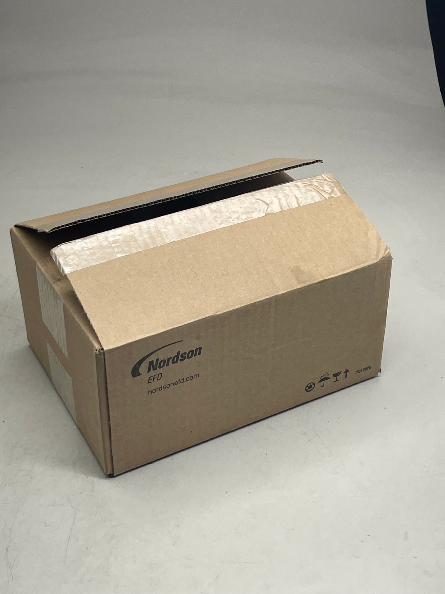 NORDSON Snap-Tight End Cap 3cc 4 bags of 250 Blue 7012191