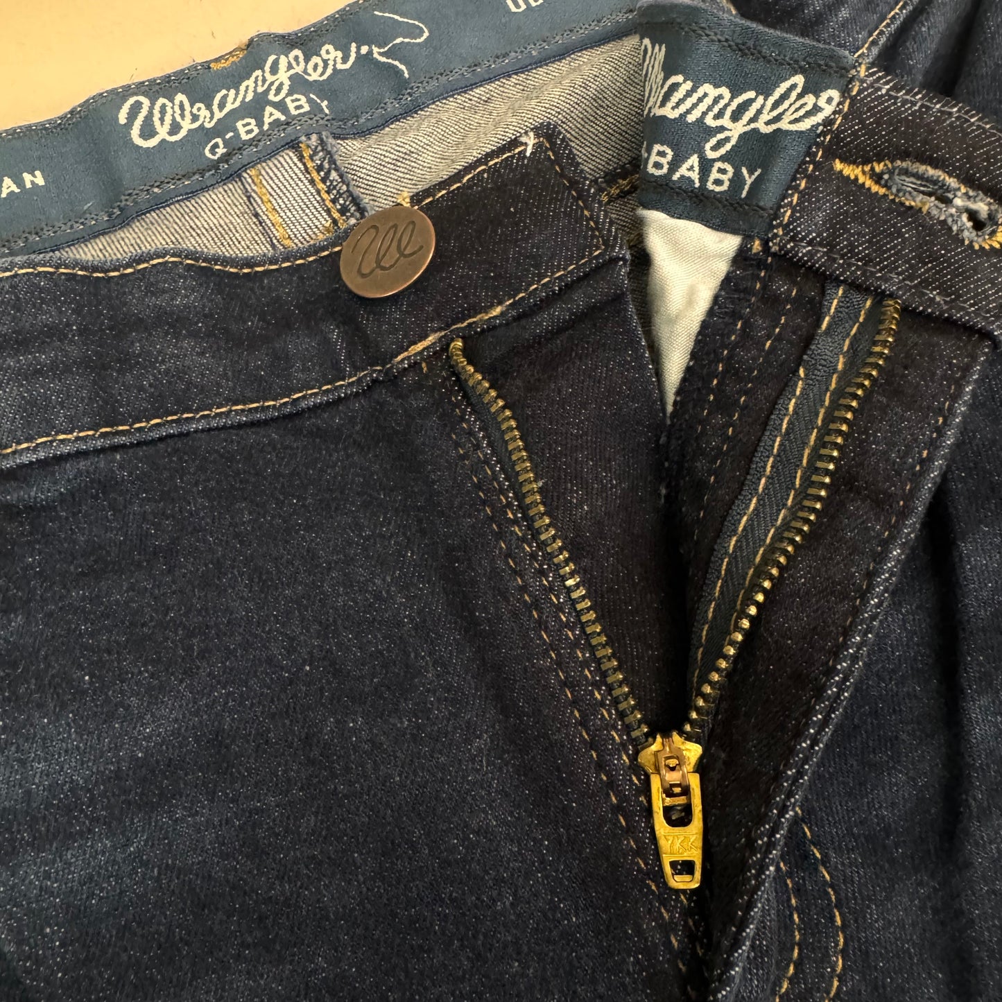 WRANGLER The Ultimate Riding Jean Q-Baby Mid-Rise 32/13 x 32 Avery 10WRQ20VA