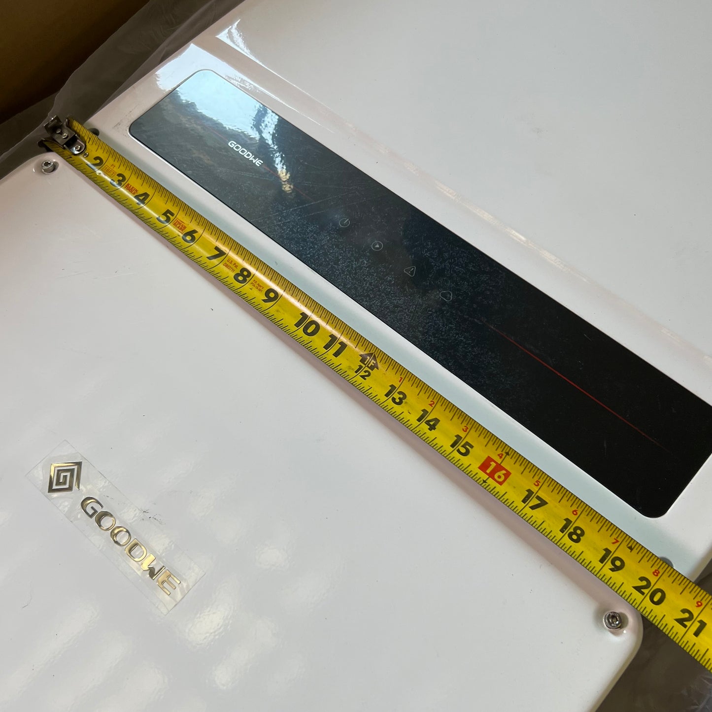 GOODWE TECHNOLOGIES Grid Tied PV Inverter 1000Vd White GW50K-SMT-US 20"L x 39"H x 10"W