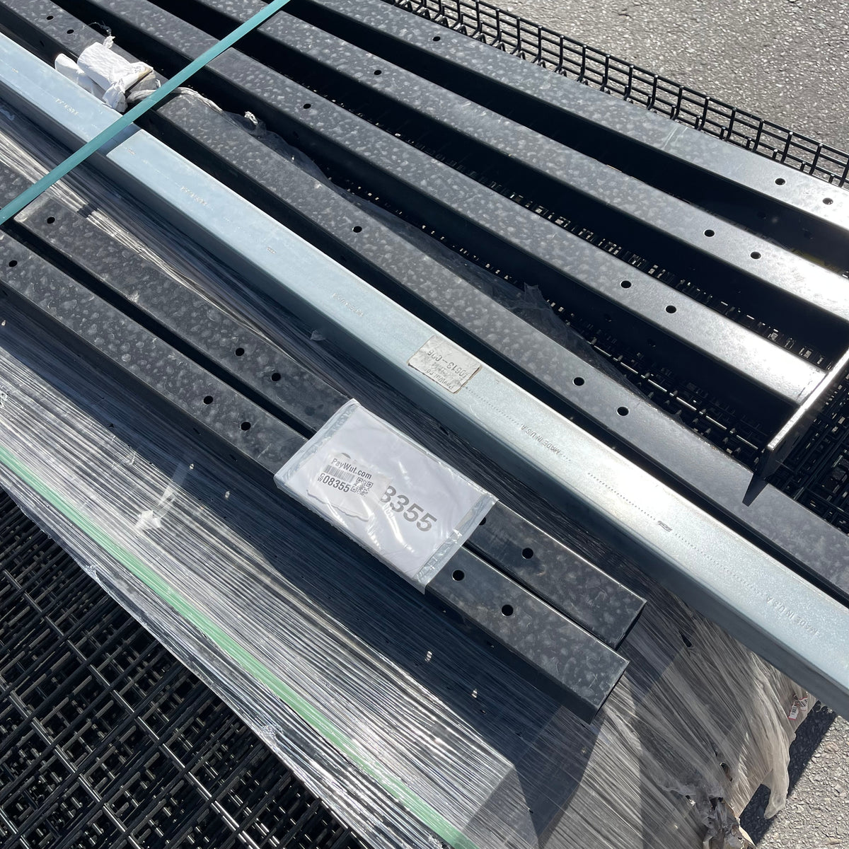 ROBOGUARD Steel Wire Mesh Fence Panels and Posts Jet Black RAL9005 (Good)