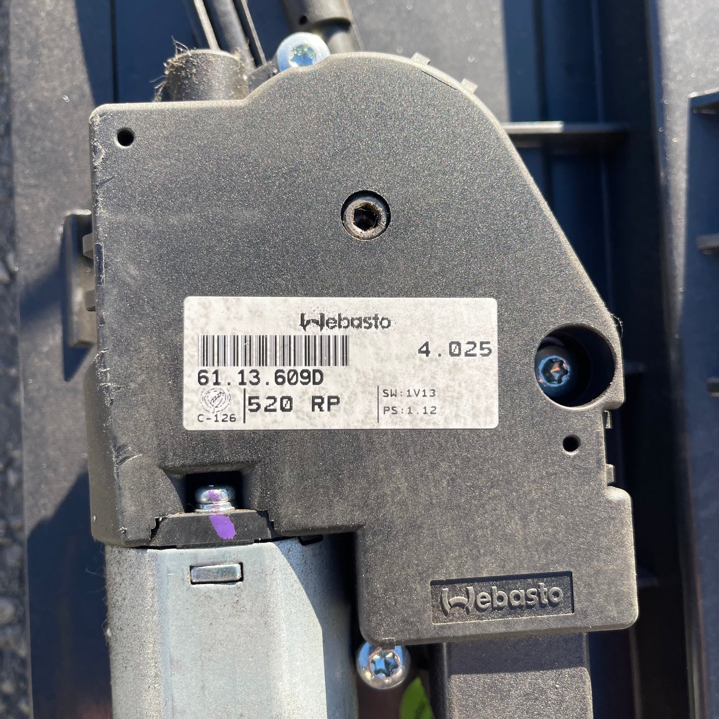 WEBASTO Sunroof for Jeep Renegade 66”x45” Black