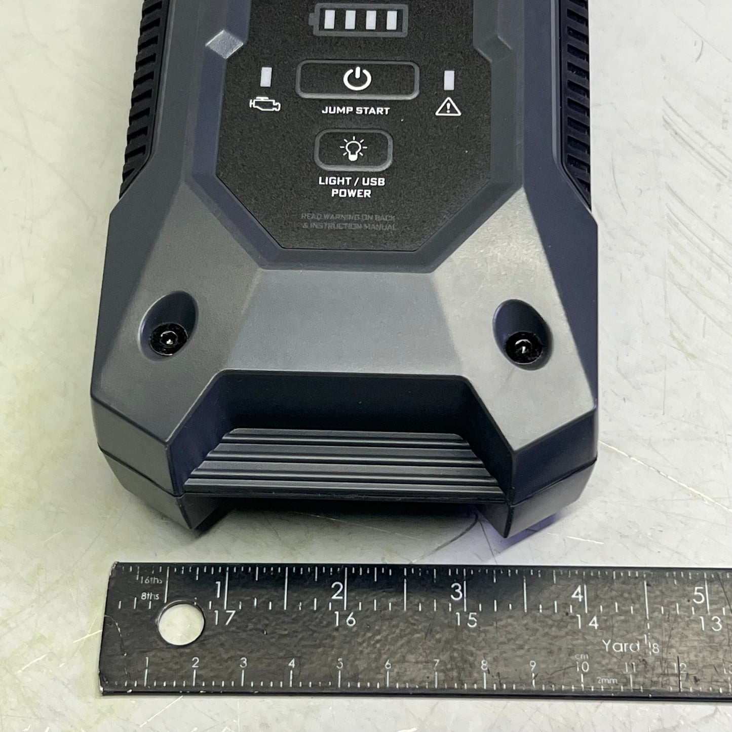 SCHUMACHER  Peak Amps Rugged Lithium Jump Starter & Power Bank for 10.0L Gas & 8.0L Diesel Engines SL1651