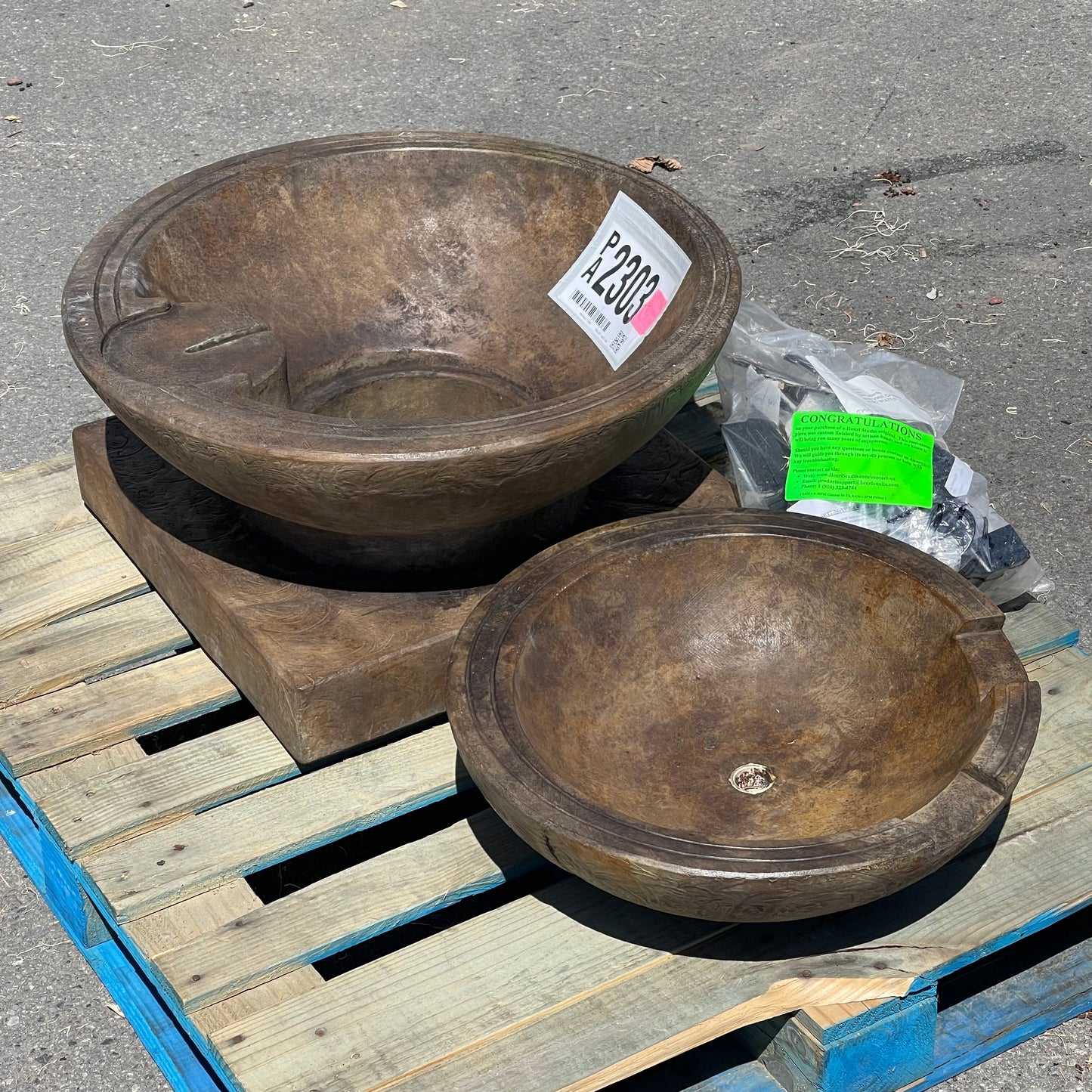 ZA@ Pallet of HENRI STONECASTERS Wave Fountain Stone Basin Parts (AS-IS)
