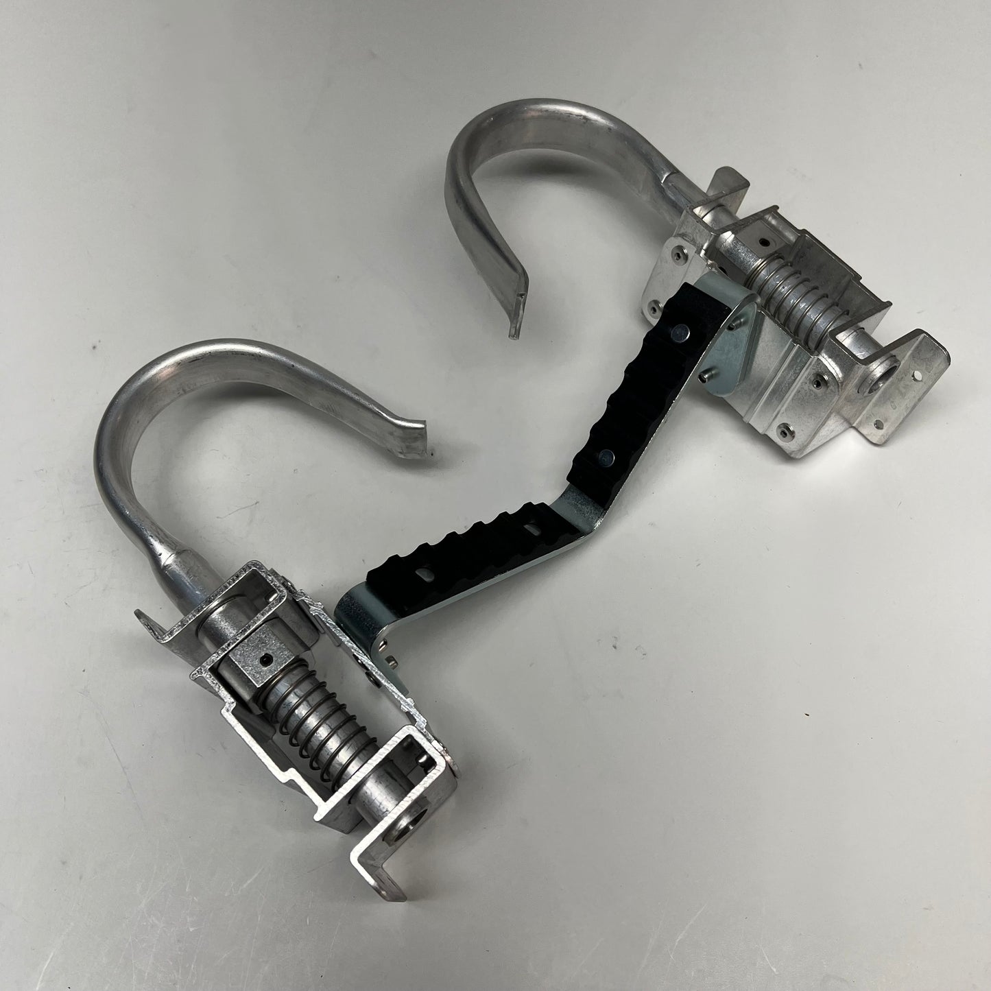 WERNER Cable Hook/v-rung Accessory Kit W/ Rubber Pad & Mounting Hardware 92-88