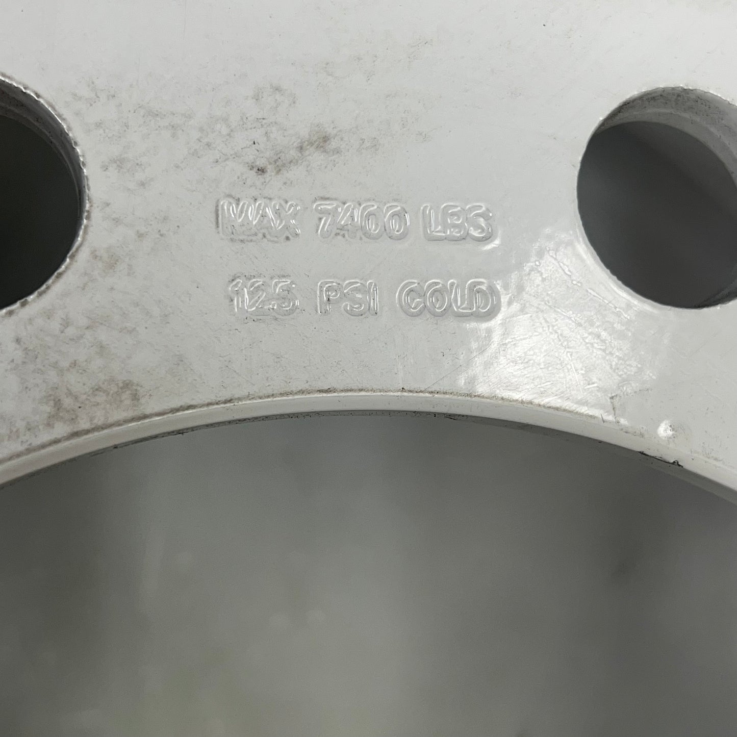 ACCURIDE Accu-Lite Commercial Vehicle Steel Wheel Max 7400lbs 125PSI White 51487