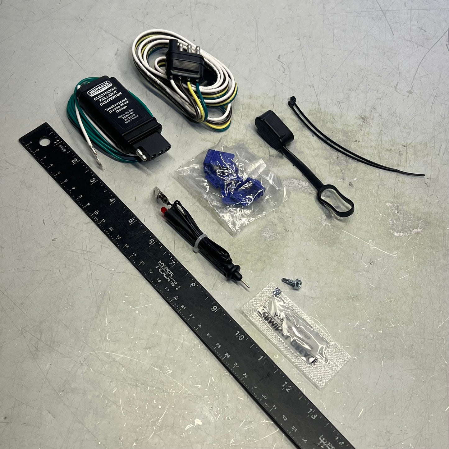 HOPKINS 4 Flat Universal Kit W/ Converter (Independent Blub Turn Signals) 46155