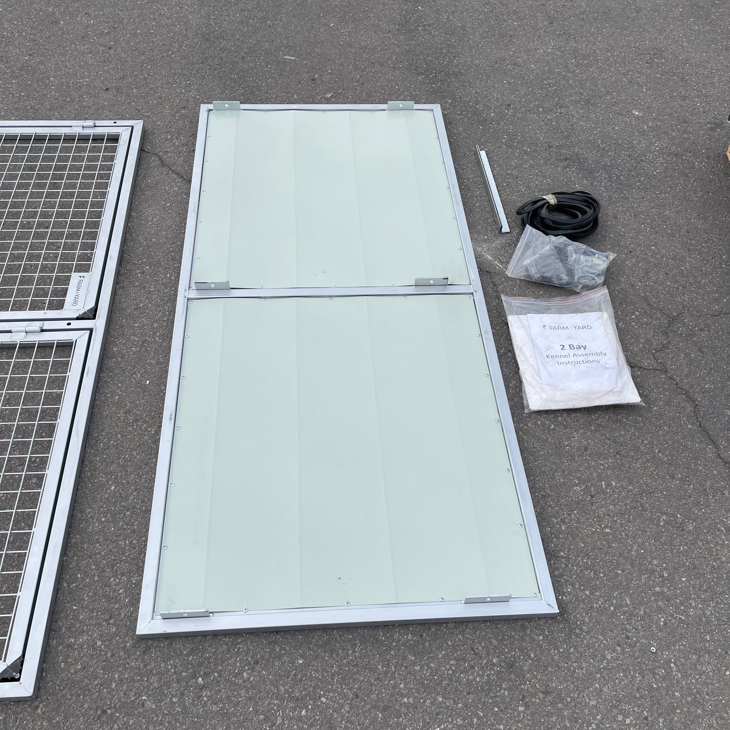 Z@ FARM & YARD 2 Bay Raised Safety Kennel