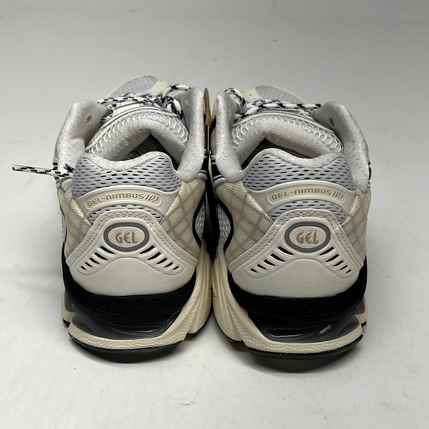 ASICS Gel Nimbus Eva Foam Sneaker M Sz 7.5 W Sz 9 White/Ivory 1203A543-108