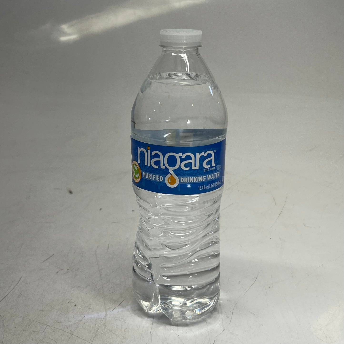 ZA@ NIAGARA (96 BTLS) Let’s Make a Difference Purified Drinking Water 16.9 fl oz BB 04/27