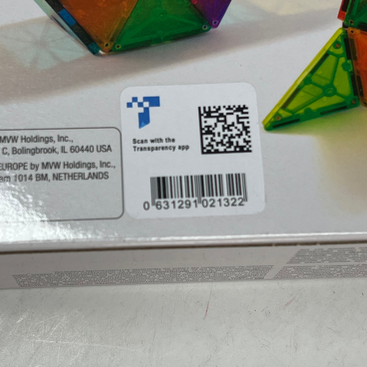 MAGNA-TILES Magnetic Building Tiles for Ages 3-99 32 Piece Set Multicolor 02132