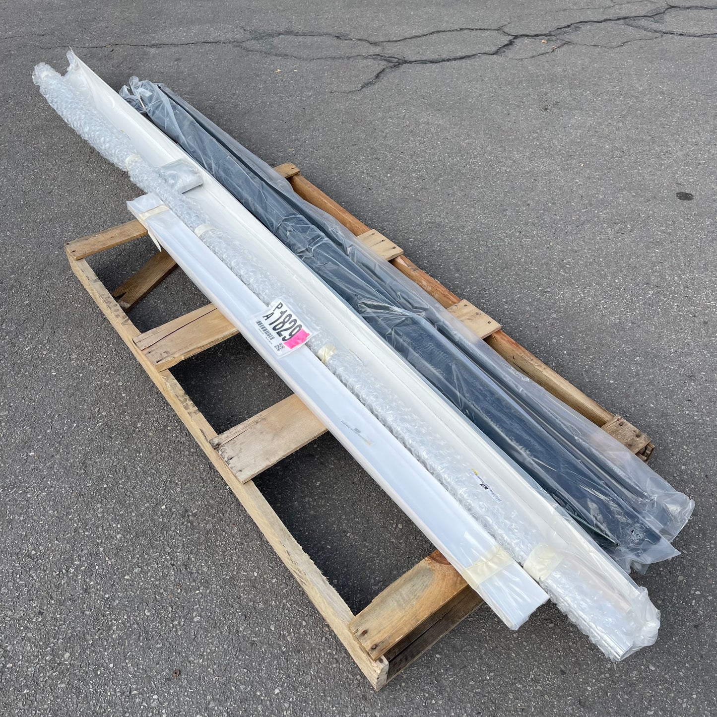 ZA@ Pallet of RACK ATTACK Rails & Blinds RAILS-80331RK (AS-IS)