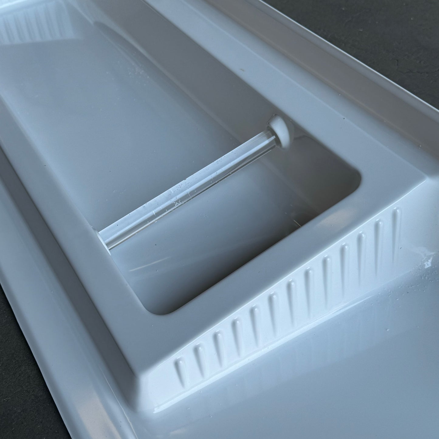 ZA@ MAAX 5-Piece Tub Wall Kit 48”-61”x30”-34”x59” Polystyrene White A