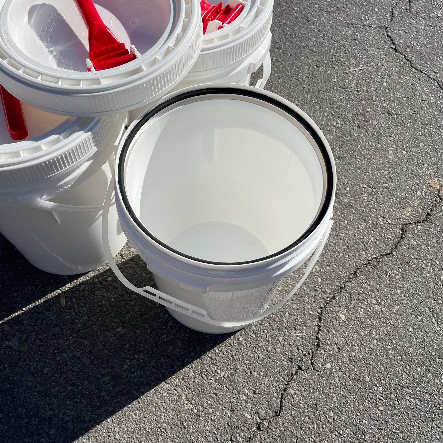 ZA@ M&M INDUSTRIES (3 PACK) Life Latch Liquid Container 5 Gal White, Made in USA