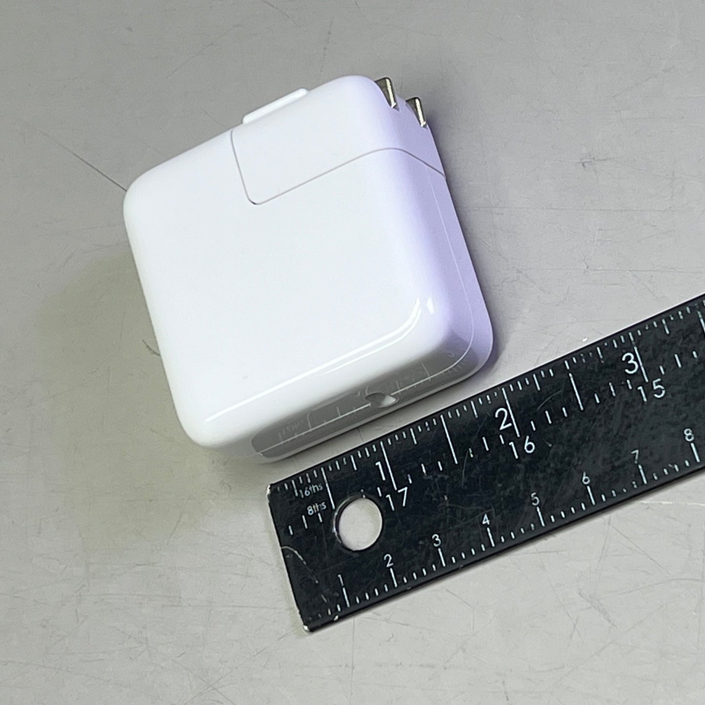 APPLE USB-C Power Adapter Fast Charge 30 Watts White MY1W2AM/A (Returns)