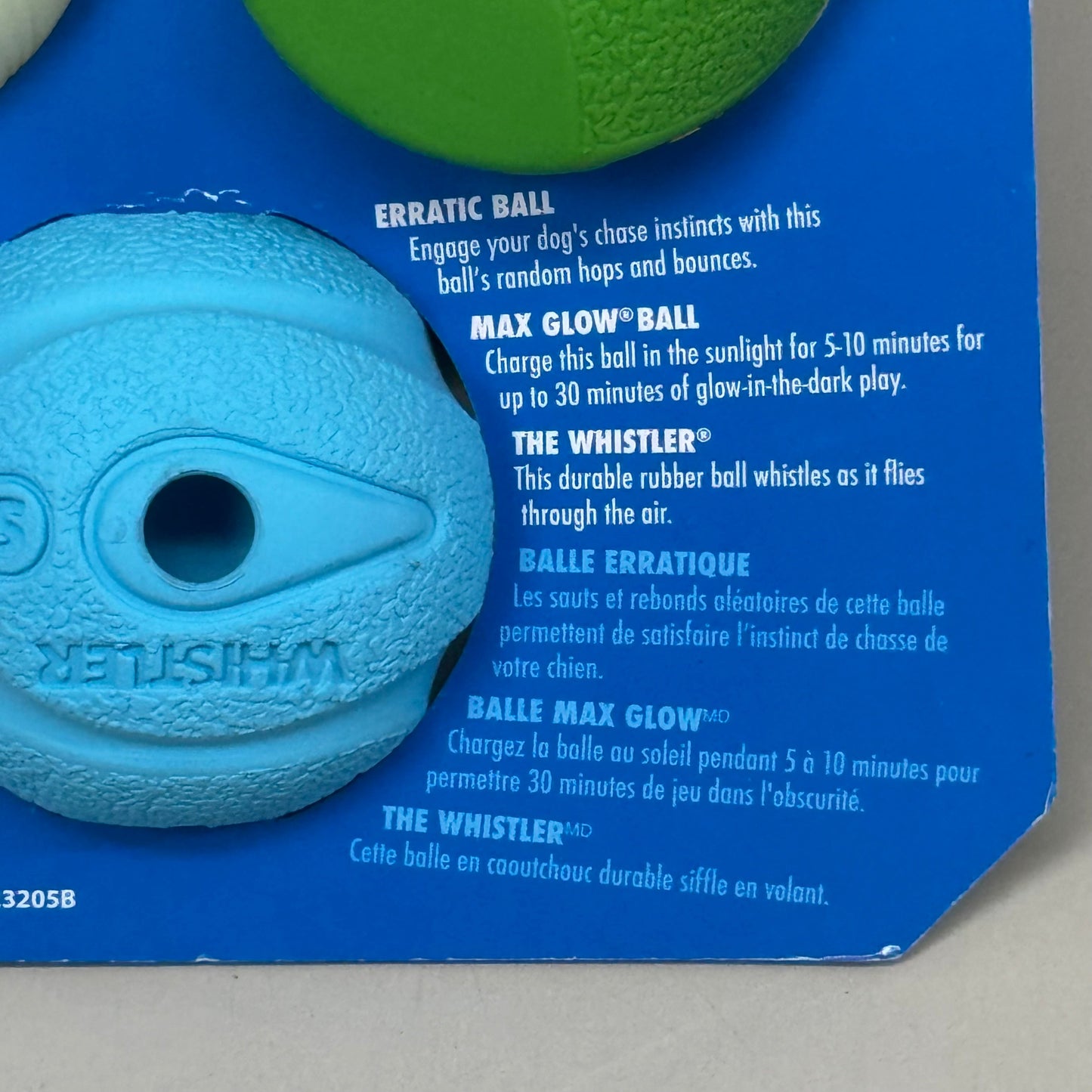 ZA@ CHUCKIT! Fetch Medley For Small Dogs Pack of 3 Balls Blue, Green, Glow HKDH23205B C