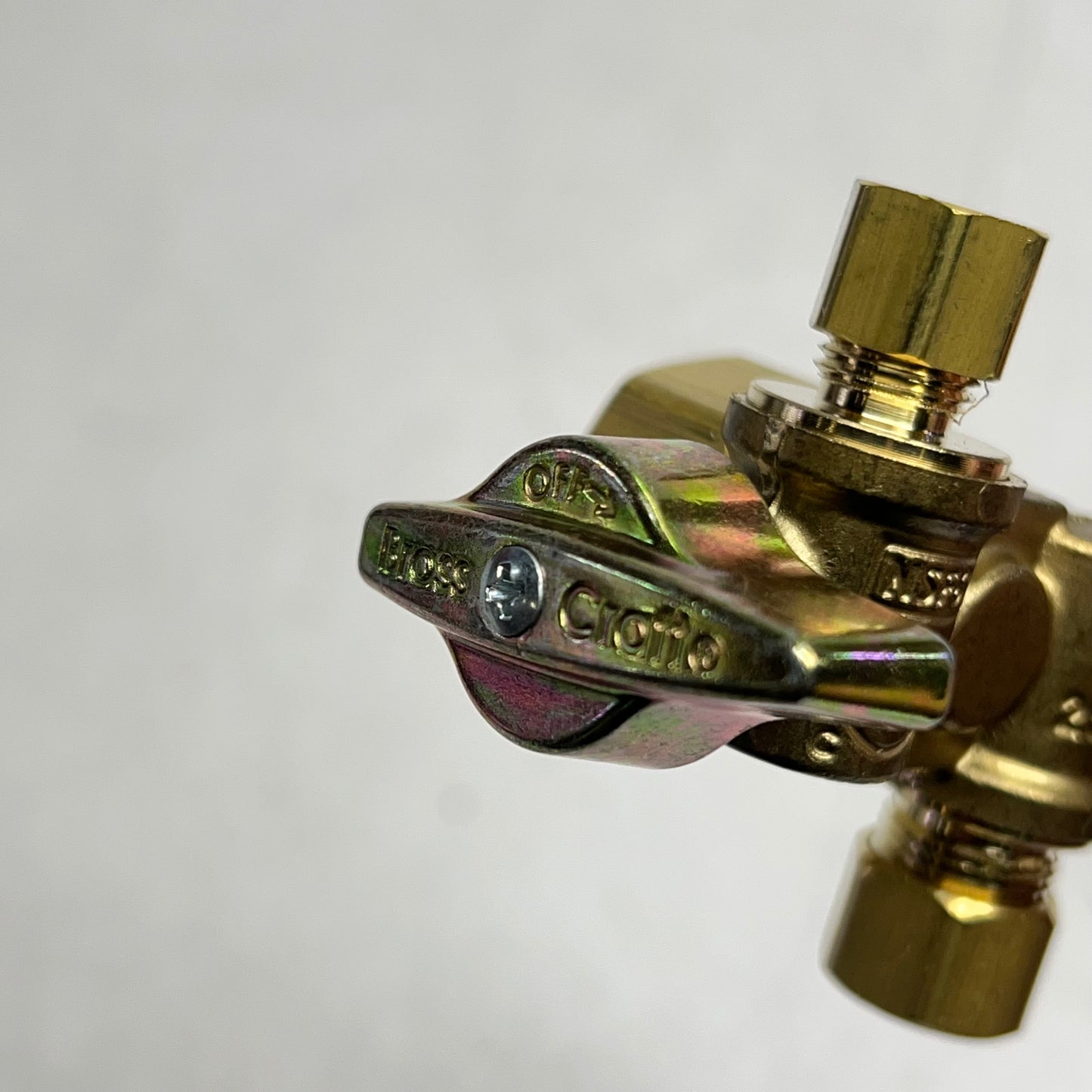 BRASS CRAFT Dual Outlet Dual Shut-off Valve 1/4" Turn Angle Ball KTCR1900DVX R